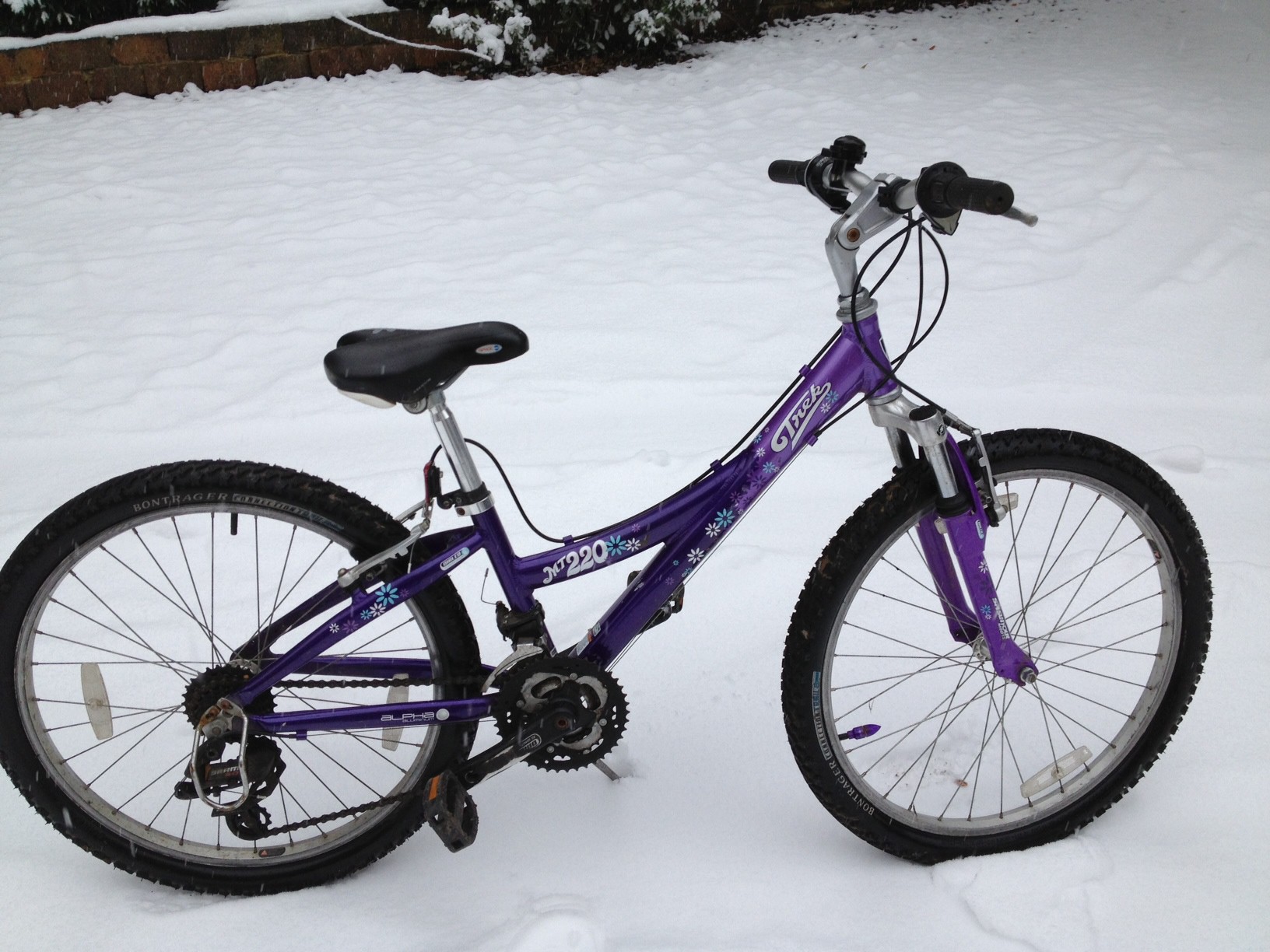 Trek MT220 Girls mountain bike