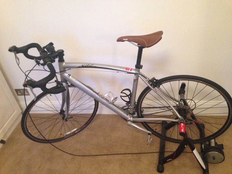 Specialiized Allez 2010 in Silver, 52cm Frame